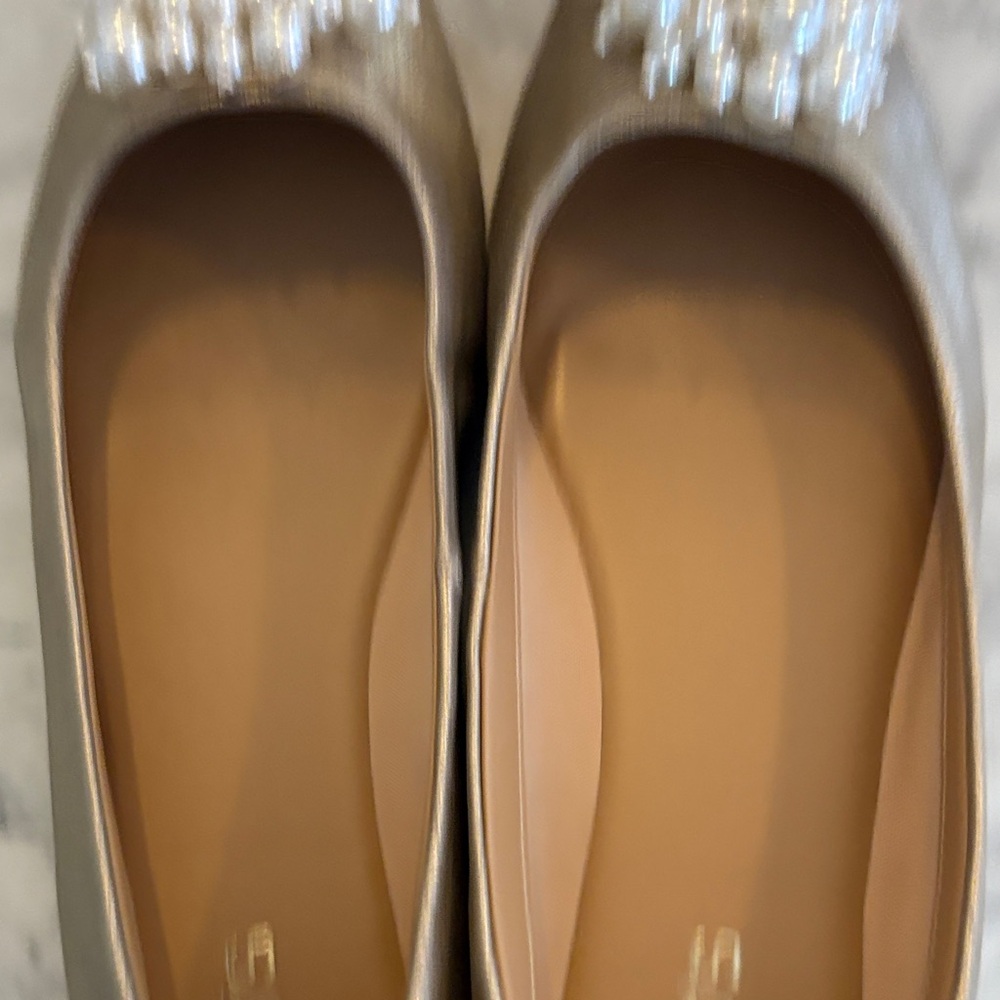 Chico's Elegant Gold Flats with Pearl Accents, size 8.5 - Picture 5 of 10